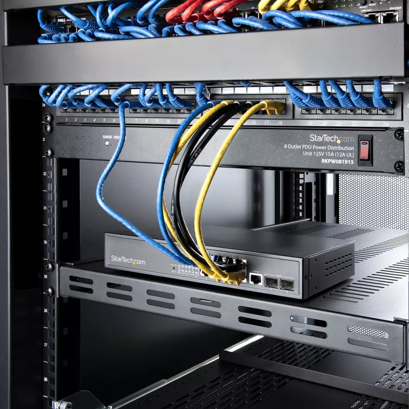 StarTech.com ADJSHELFHDV ripiano 1U regolabile ventilato per rack server, heavy duty, 150 kg, profondità di montaggio regolabile 49,5–97,4 cm (19,5–38 pollici), 19 pollici, nero