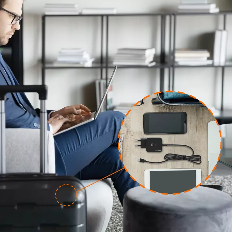 j5create JUP1565DCE3A-EN caricabatterie mini 67W GaN PD USB-C® con 3 tipi di connettori DC - EU