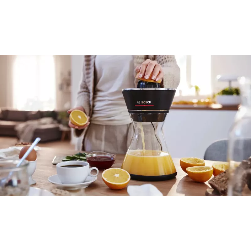Spremiagrumi Bosch MCP72GPB — spremiagrumi elettrico, acciaio inox, contenitore del succo 1 litro, nero