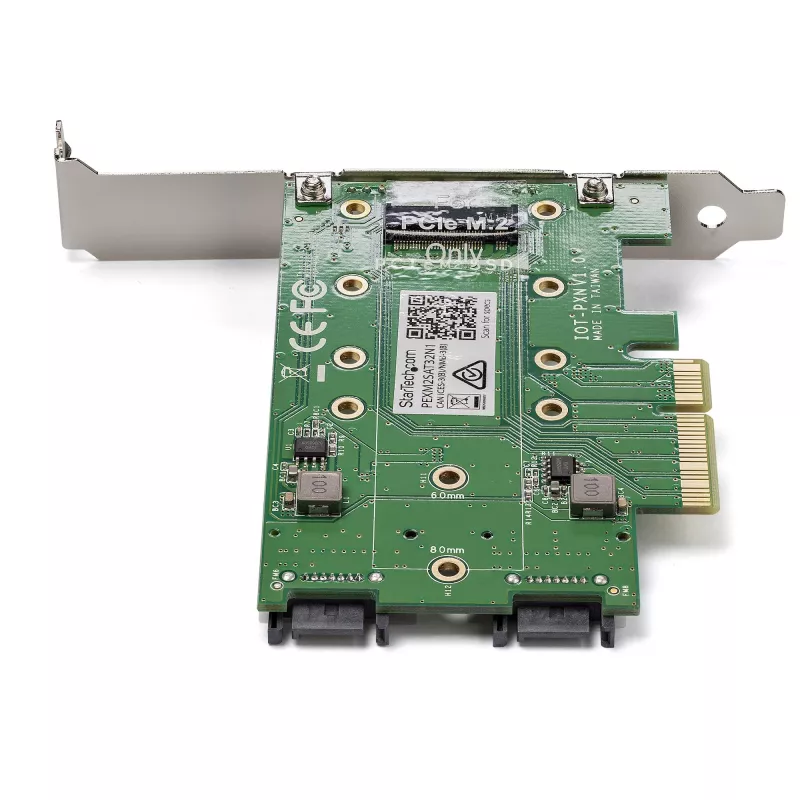 StarTech.com scheda adattatore 3 porte M.2 SSD (NGFF) – 1 x PCIe (NVMe) M.2, 2 x SATA III M.2 – PCIe 3.0