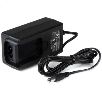 Alimentatore DC StarTech.com - 9V, 2A, universale, per interni, 100-240 V, 9 V, 0,8 A, 2 A