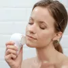 HoMedics FAC-600-EU spazzola per il viso a pulsazione rosa oro, bianca a batteria
