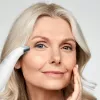 Dispositivo per la cura della pelle HoMedics MD-1000-EU2 microdermoabrasione a vuoto bianco