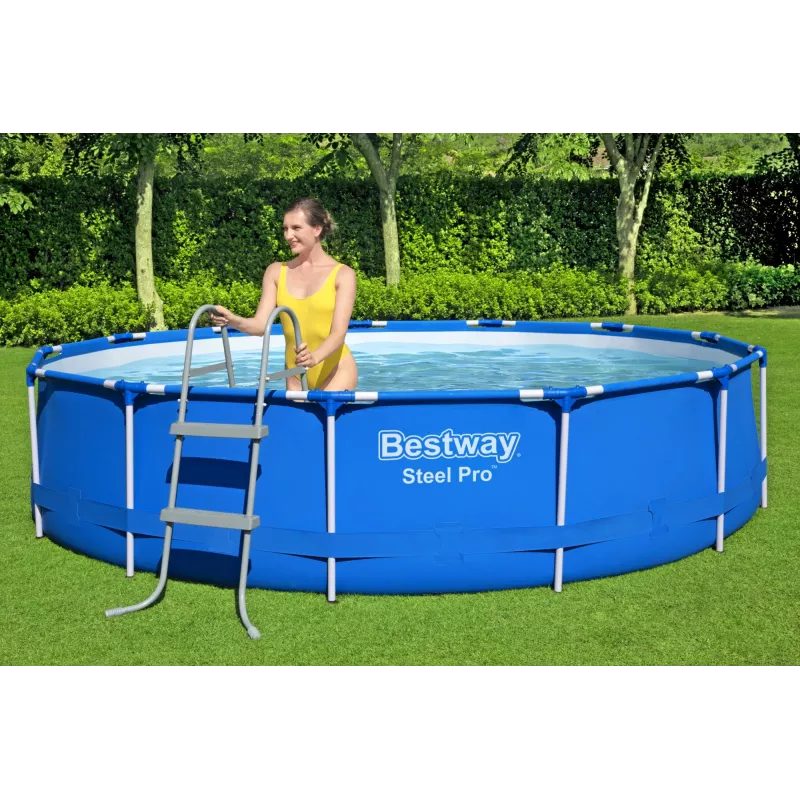 Piscina con struttura Bestway Steel Pro 13' x 33 inch / 3,96 m x 84 cm capacità 8680 L