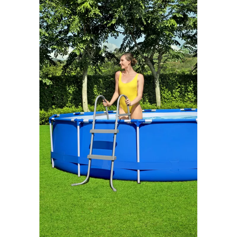 Piscina con struttura Bestway Steel Pro 13' x 33 inch / 3,96 m x 84 cm capacità 8680 L