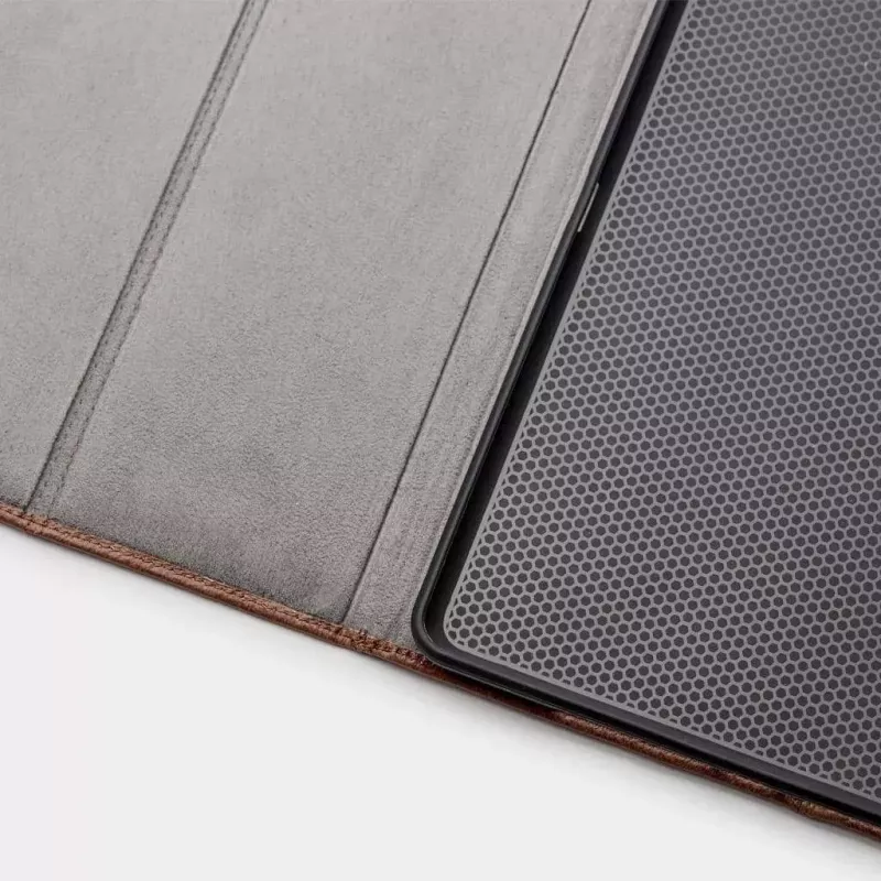 Folio Case Trunk TR-LEAIPC10-BRW per iPad 10,2