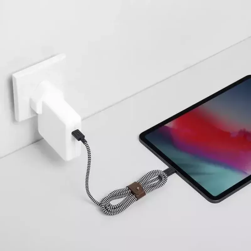Cavo USB-C Native Union BELT-C-ZEB-2-NP 1,2 m USB-C a USB-C nero/bianco