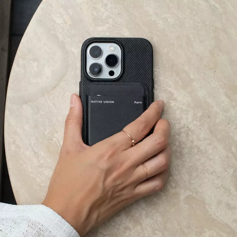 Wallet Case native union (Re)Classic nero per Apple iPhone 15/15 Pro/15 Plus/15 Pro Max, iPhone 14/14 Pro/14 Plus/14 Pro Max e serie iPhone 13