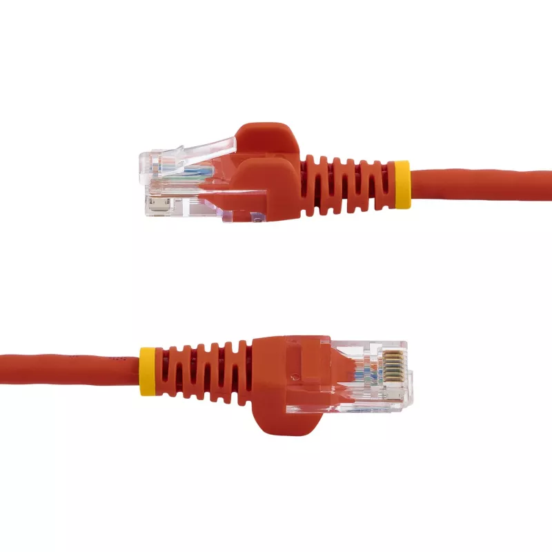 Cavo patch Ethernet Cat5e StarTech.com con connettori RJ45 senza linguette – 5 m, rosso