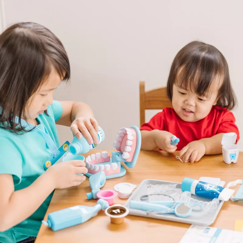 Set giocattolo dentista Spinmaster Melissa & Doug Super Smile Dentist, adatto dai 3 anni, multicolore