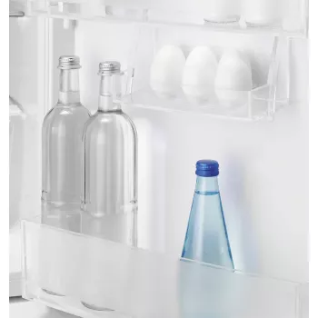 Frigorifero da incasso Electrolux LFB2AE88S1 — 278 L, vano congelatore in alto, 109 L frigorifero, bianco, porta reversibile, 56 cm di larghezza