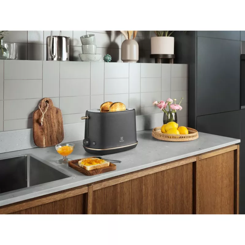Tostapane Electrolux E7T1-6BP 2 fette 980 W nero