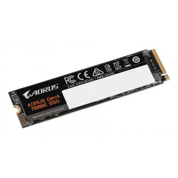 SSD interno M.2 NVMe GIGABYTE AORUS Gen4 7000E 1 TB — 7100 MB/s in lettura, 6100 MB/s in scrittura, M.2 2280