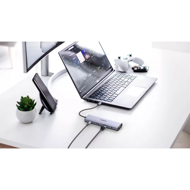 Ugreen Revodok hub USB-C 10-in-1 UGREEN 15601 10 porte 4K HDMI