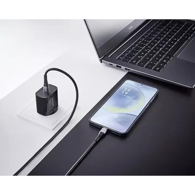 Alimentatore Intenso W20C 20W USB-C nero
