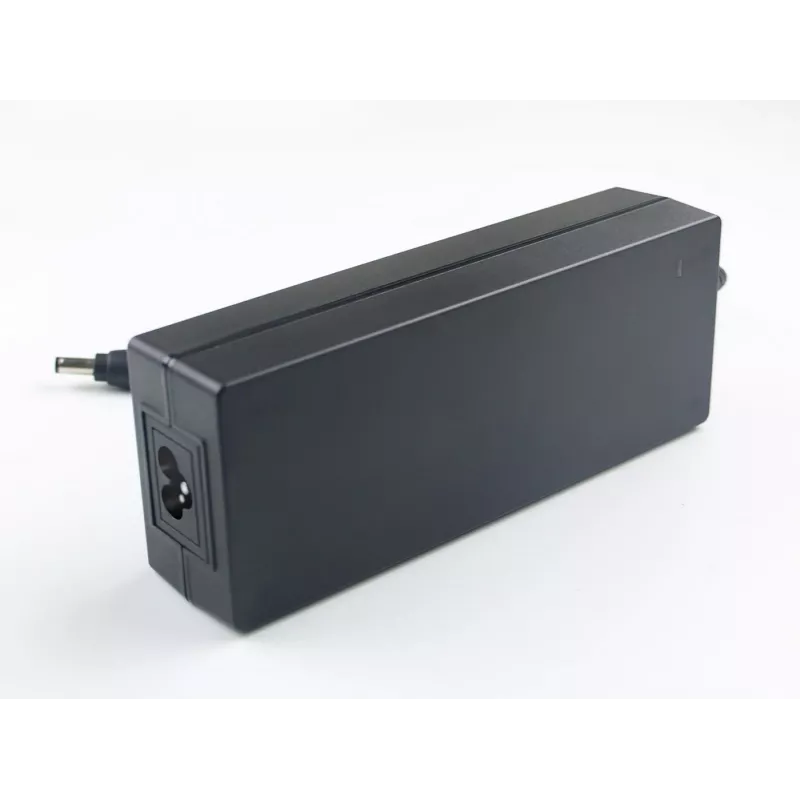 Alimentatore CoreParts MBXPA-AC0002 per interni 110 W nero