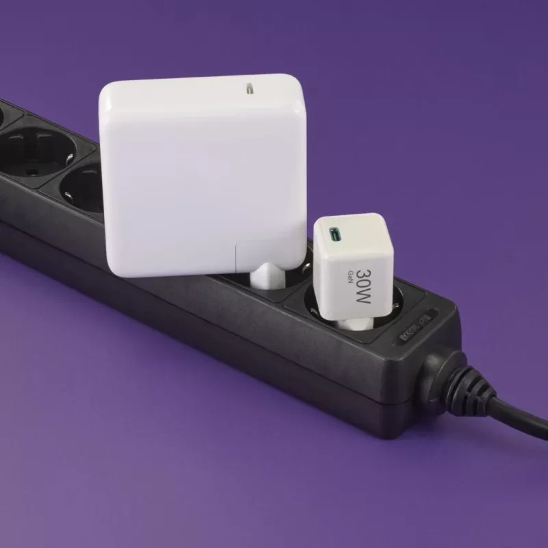 Hama 00201982 caricabatterie mobile per smartphone, tablet bianco AC ricarica rapida interno