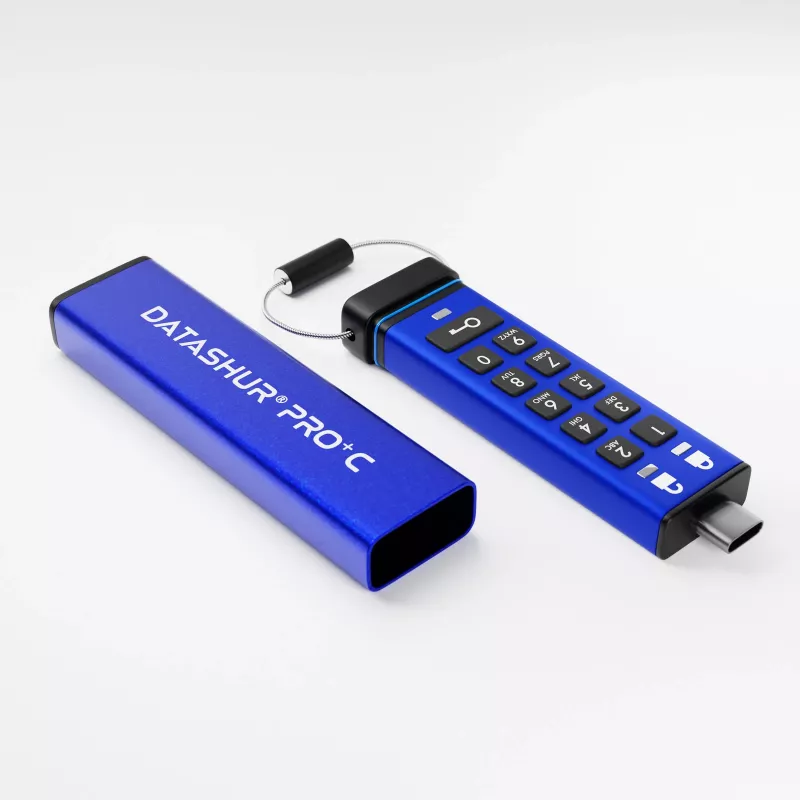iStorage datAshur PRO+C 512GB | certificato FIPS 140-3 Level 3 | unità USB Type-C sicura | crittografia hardware AES-XTS 256 bit | protetta da PIN | adattatore Type-C-a-A incluso