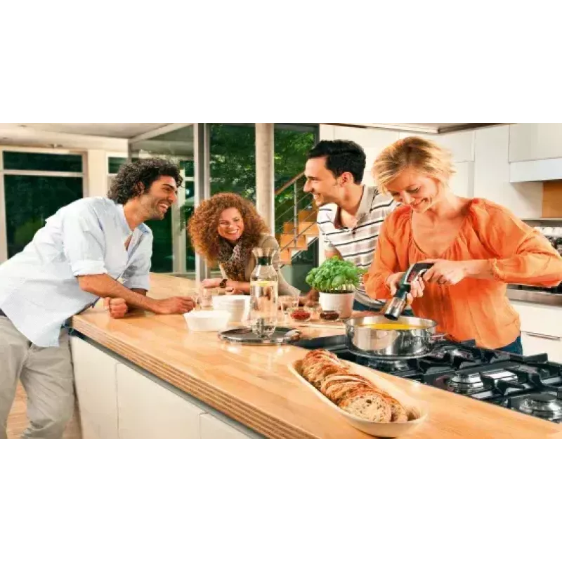 Bosch 1600A001YE Macina pepe nero, acciaio inox