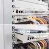 InLine patch panel vuoto con estrazione 19 pollici 24 porte 1U grigio chiaro