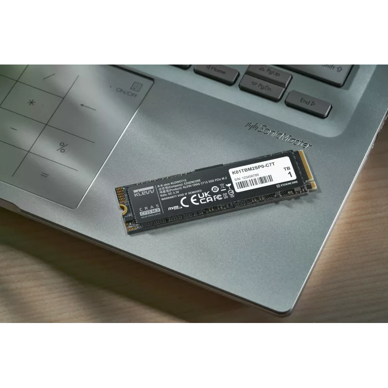 Unità SSD KLEVV 1 TB M.2 2280 PCIe Gen3 NVMe K01TBM2SP0-C7T