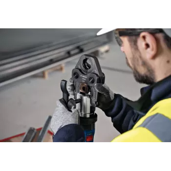Bosch utensile a pressare a batteria GPT 18V-32 pressa a batteria per tubi