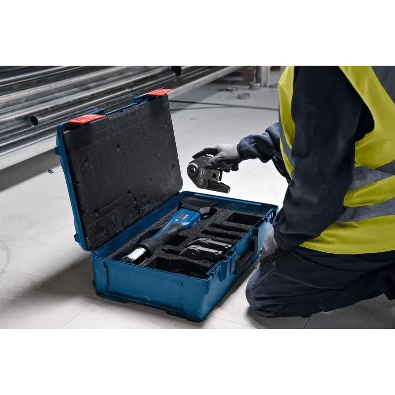Bosch utensile a pressare a batteria GPT 18V-32 pressa a batteria per tubi