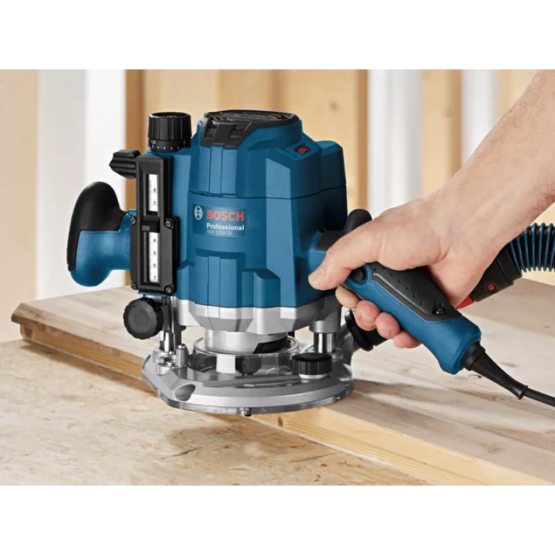 Bosch GOF 1250 CE nero, blu 24000 giri/min 1250 W