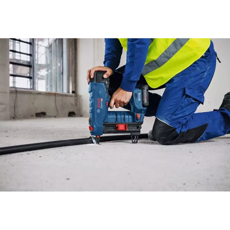 Chiodatrice Bosch GNB 18V-40 a batteria 18V leggera