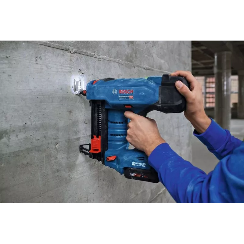 Chiodatrice Bosch GNB 18V-40 a batteria 18V leggera