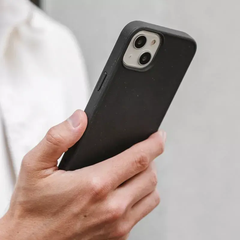 Woodcessories Bio Case custodia per cellulare cover nero iPhone 14 Plus 17 cm