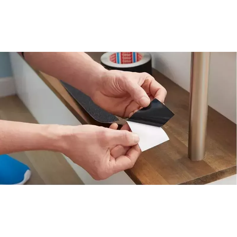 Striscia antiscivolo per bagno TESA 55588 nero