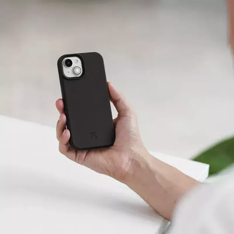 Woodcessories Bio Case custodia per cellulare cover nero per iPhone 15 Plus