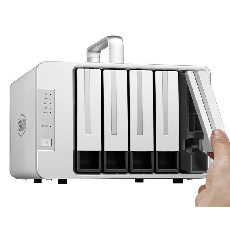 Array di dischi TerraMaster D5 Thunderbolt 3 0 TB desktop grigio