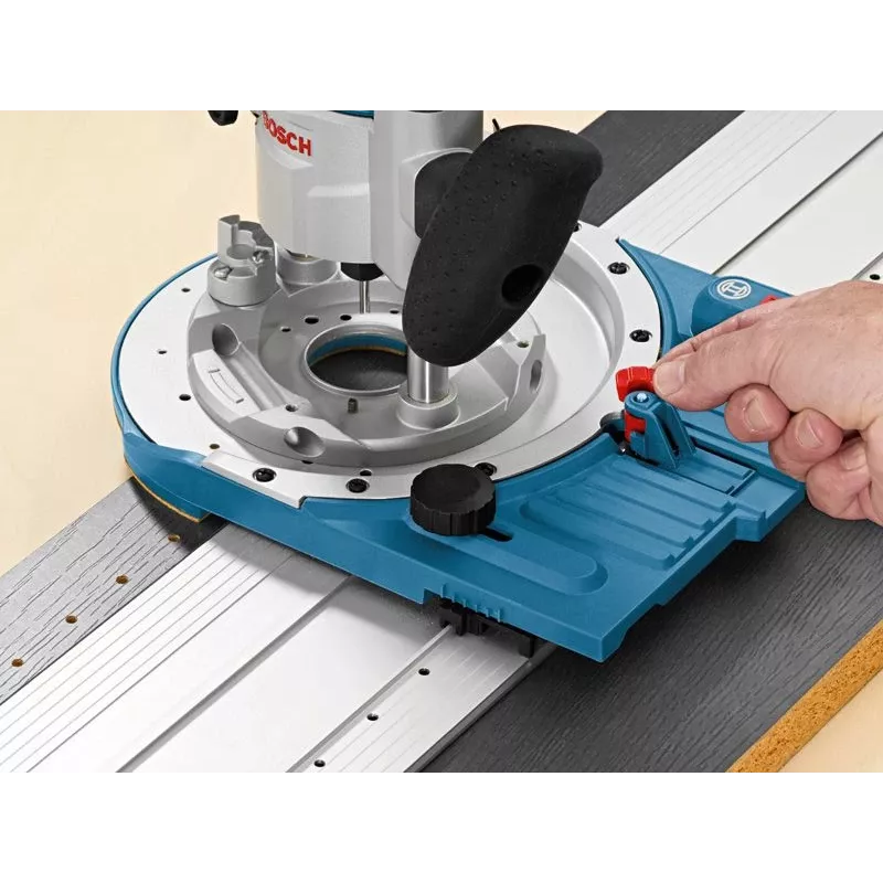 Fresatrice per bordi a batteria Bosch GKF 18V-8 — 18 V, pinza 8 mm