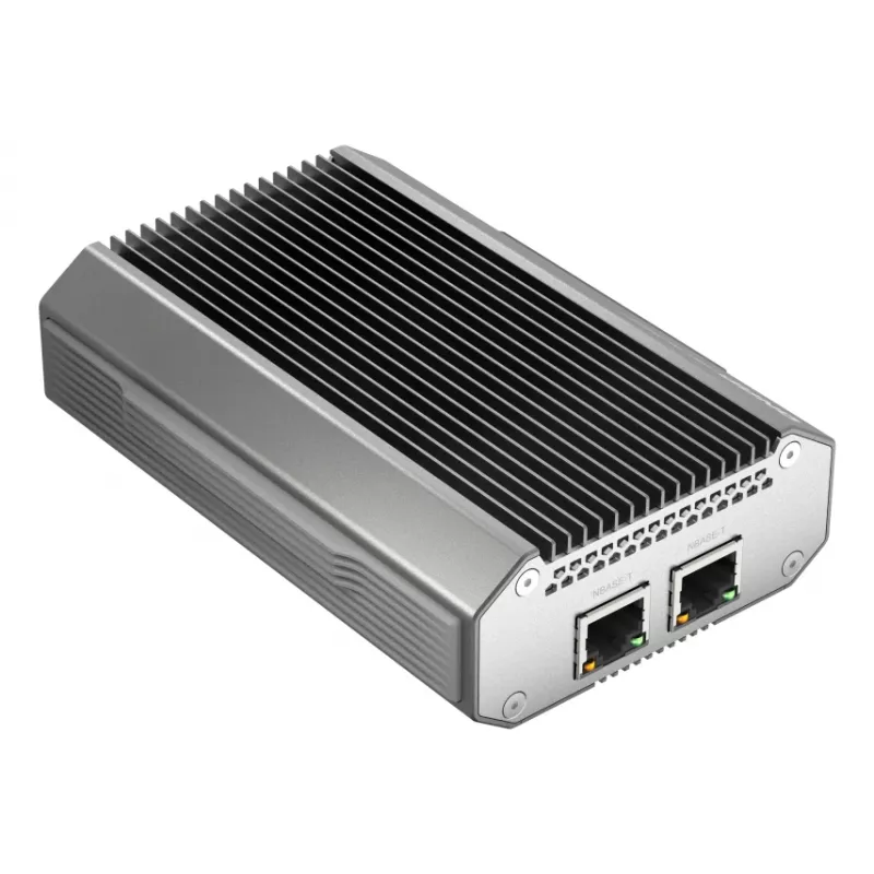 QNAP QNA-UC10G2T scheda di rete Ethernet 10000 Mbit/s