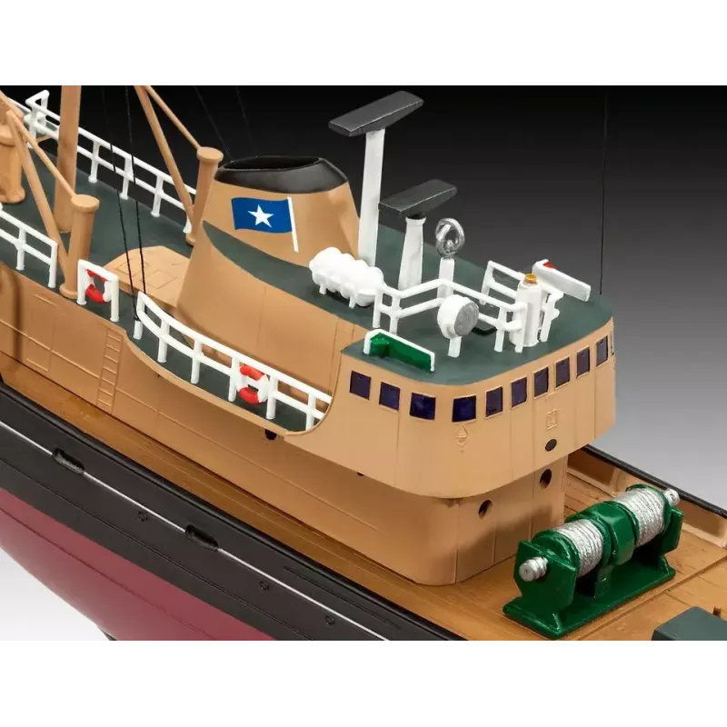 Modello peschereccio Revell North Sea Trawler
