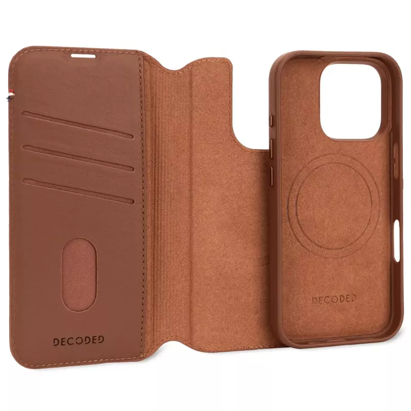 Wallet Case Decoded iPhone 16 Pro Max marrone 3 scomparti per carte