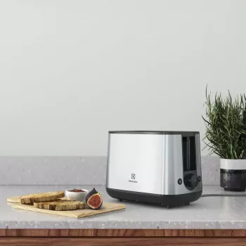 Electrolux E3T1-3ST 7 2 fette 800 W grigio, acciaio inox
