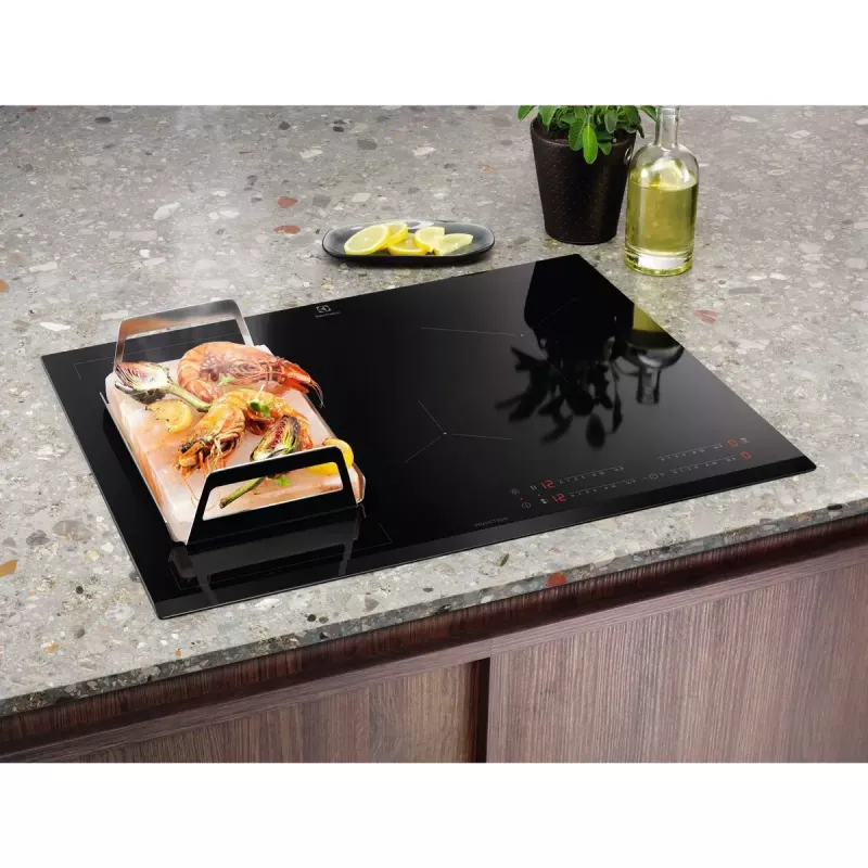 Electrolux EIV734 piano cottura a induzione da incasso nero 68 cm di larghezza 4 zone
