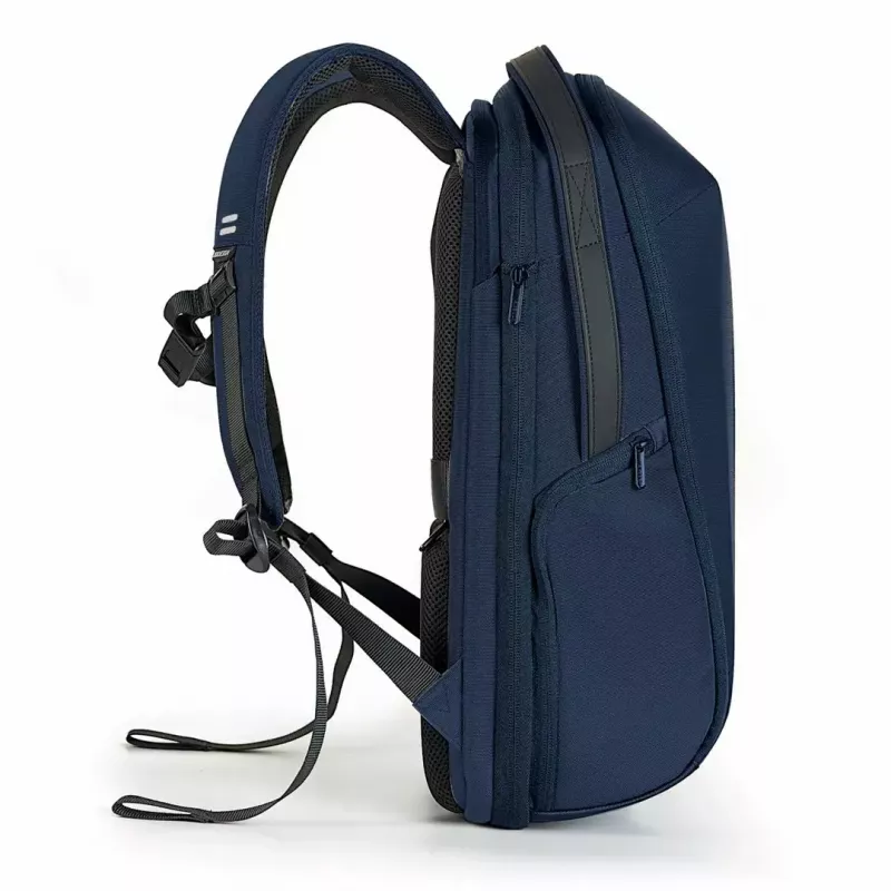 Zaino per laptop XDDESIGN Bizz Navy – idrorepellente, leggero, modello P705.935