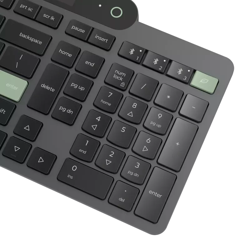 Lenovo | Self-Charging | tastiera | Bluetooth | estone | nero