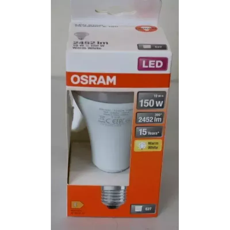 LEDvance Parathom Classic LED E27 19W 827 (bianco caldo) non dimmerabile — confezione danneggiata