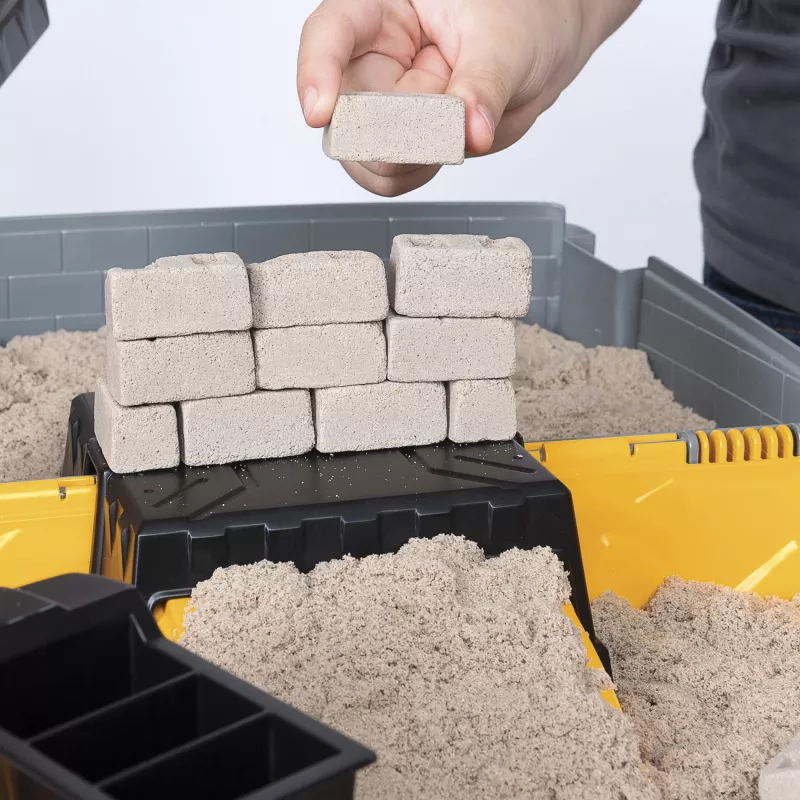 Kinetic Sand, cassetta pieghevole con veicolo da cantiere con 907 g di sabbia da gioco e camion giocattolo, scatola contenitore, giocattolo sensoriale, regali di Natale per bambini da 3 anni