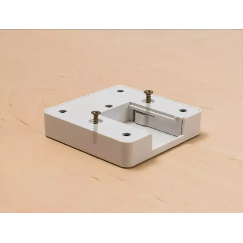 DeLOCK 11497 Cubo presa a 3 vie con cavo di prolunga da 1,5 m, caricatore USB, protezione bambini, bianco
