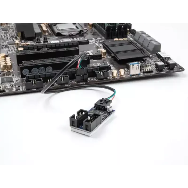 Cavo USB interno DELOCK 83025 — USB 2.0 4 pin su 10 pin, 0,03 m, nero