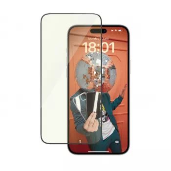 Vetro protettivo per display PanzerGlass Eyecare per iPhone 15 Plus — Ultra-Wide Fit, antiurto, applicazione a secco