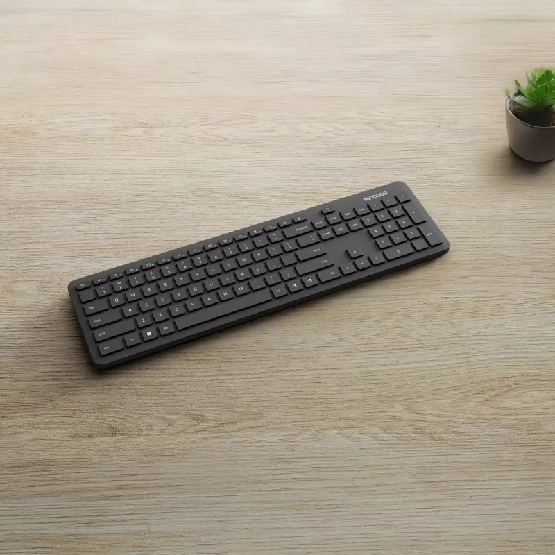Incase Designed by Microsoft tastiera Bluetooth universale QWERTY tedesco nero