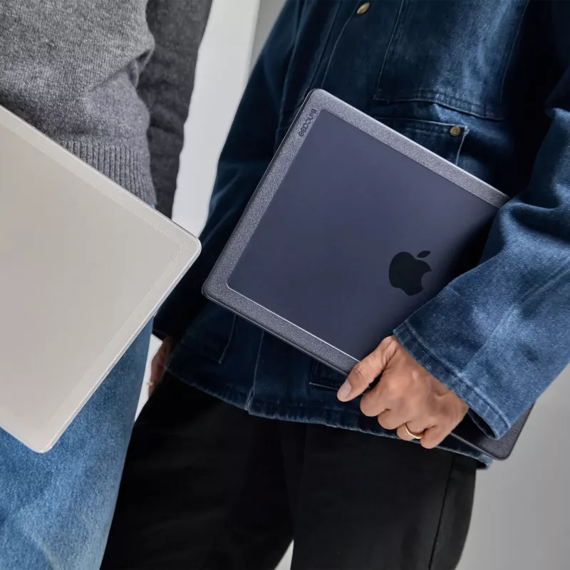 Incase Edge Hardshell Case con Makrolon® per MacBook Pro 16 pollici (M1-M4, 2021-2024)