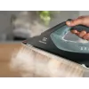 Ferro da stiro a vapore Electrolux E8SI2-8OG suola RESILIUM 2800 W nero, verde scuro